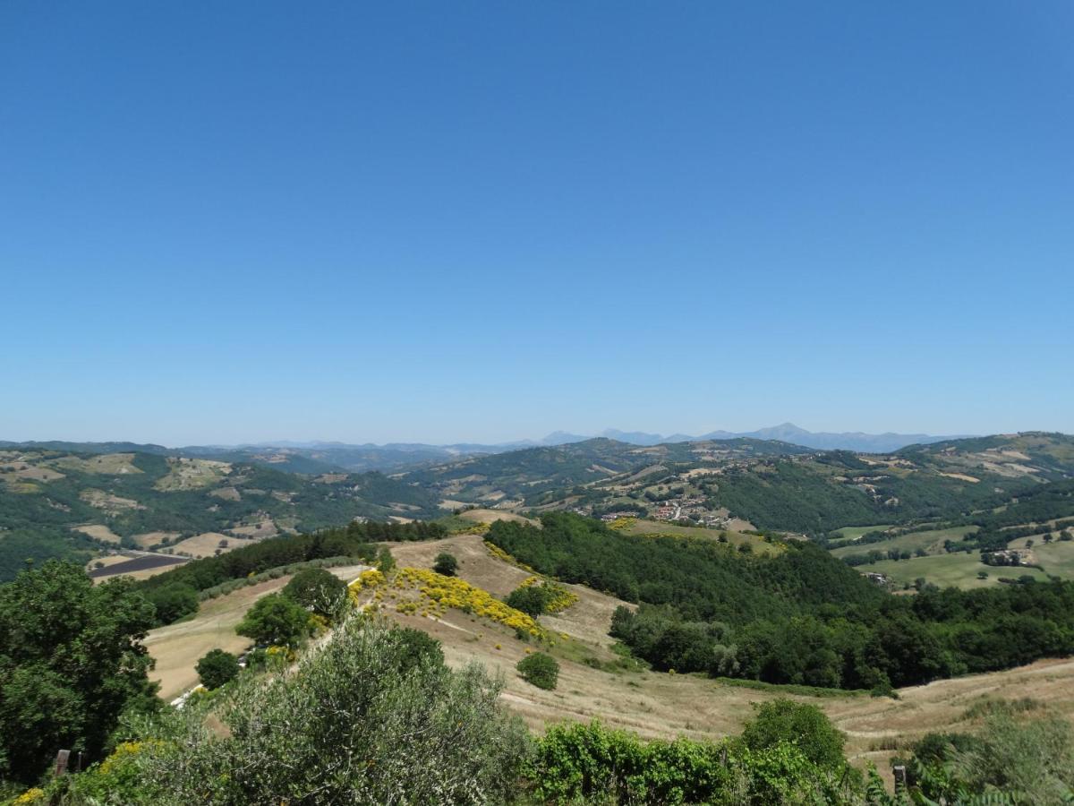 Valfabbrica Agriturismo La Terrazza מראה חיצוני תמונה