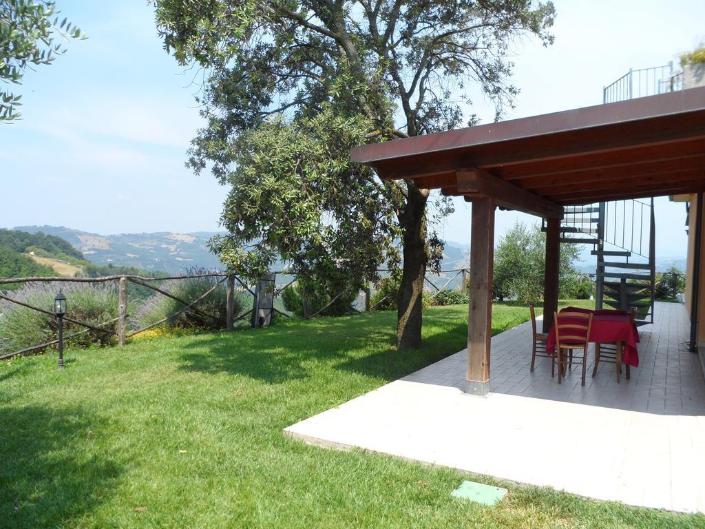 Valfabbrica Agriturismo La Terrazza מראה חיצוני תמונה