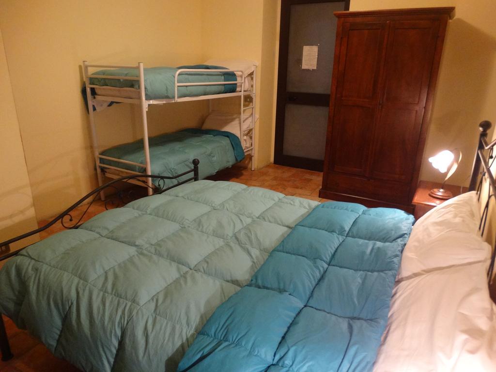 Valfabbrica Agriturismo La Terrazza חדר תמונה
