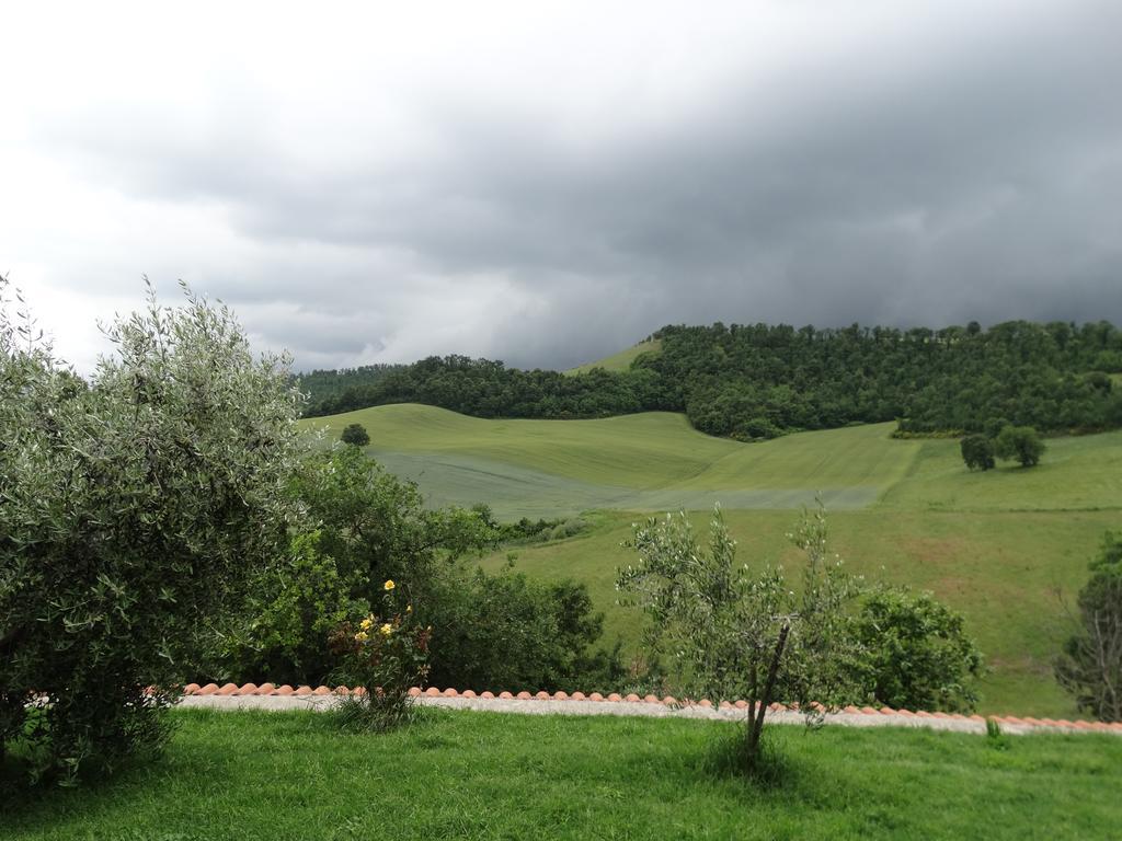 Valfabbrica Agriturismo La Terrazza מראה חיצוני תמונה
