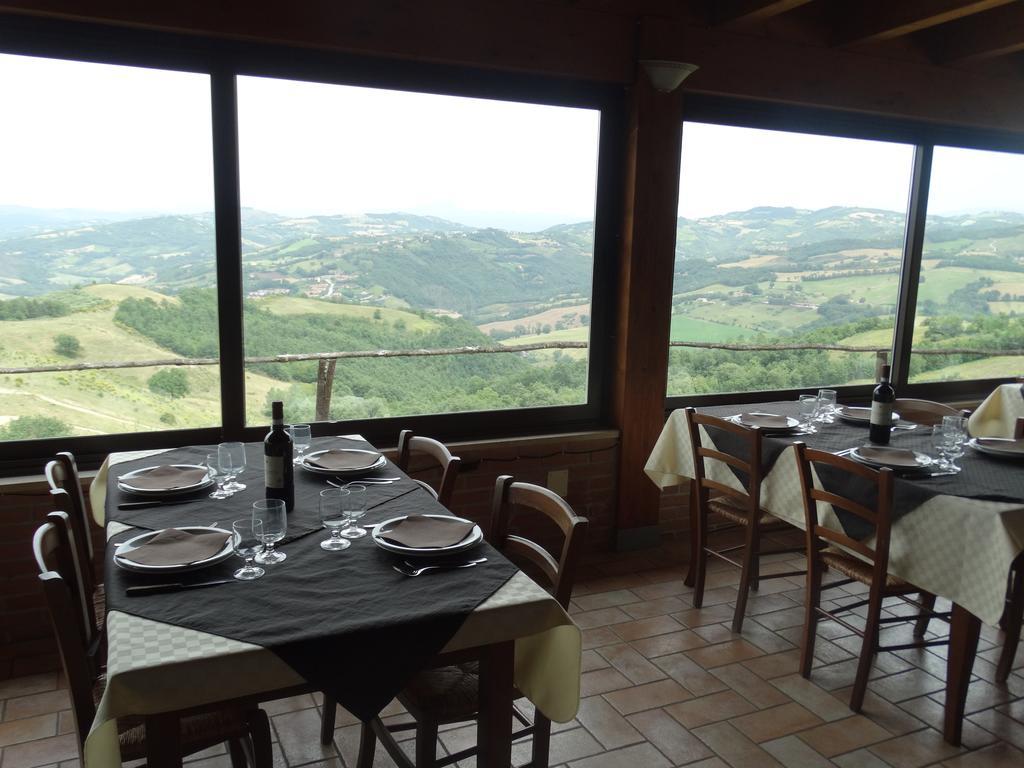 Valfabbrica Agriturismo La Terrazza מראה חיצוני תמונה